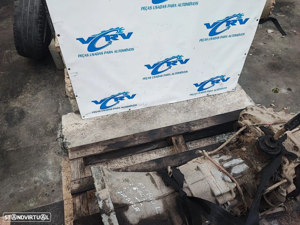 Caixa de Velocidades Nissan Patrol 2.8D RD28 - 2