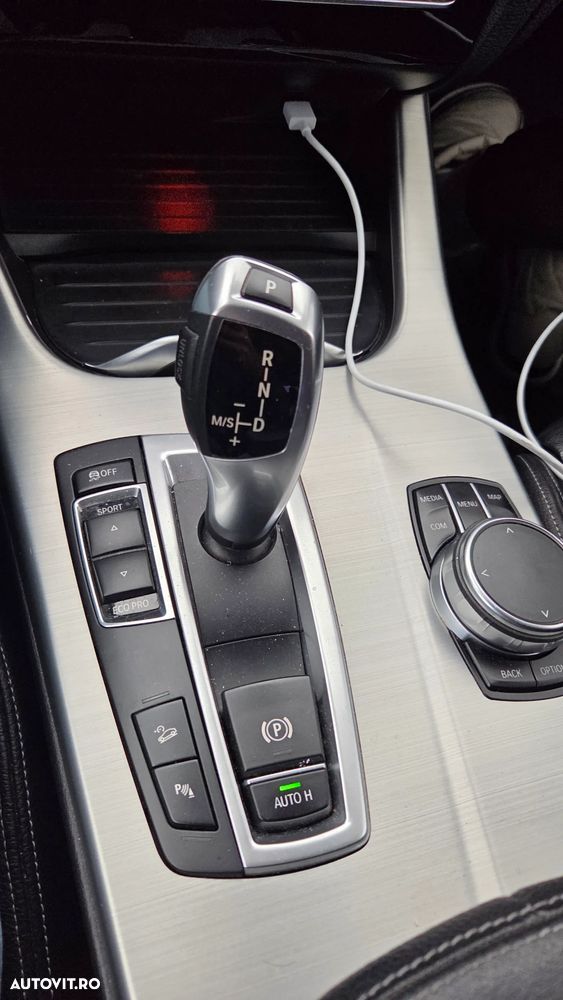 BMW X3 xDrive20d AT xLine - 4