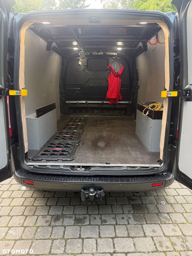 Ford Transit Custom - 11