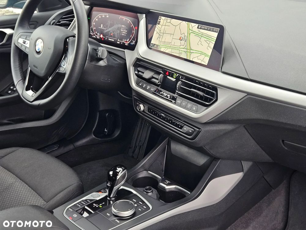 BMW Seria 1 118i Advantage - 28