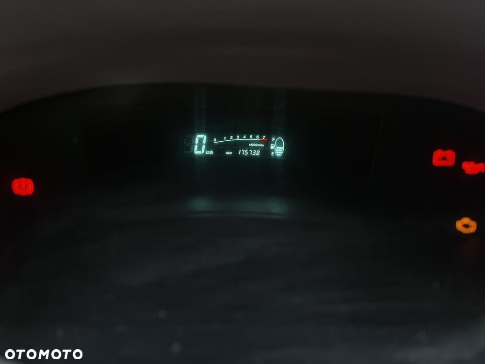 Toyota Yaris 1.0 Terra - 16