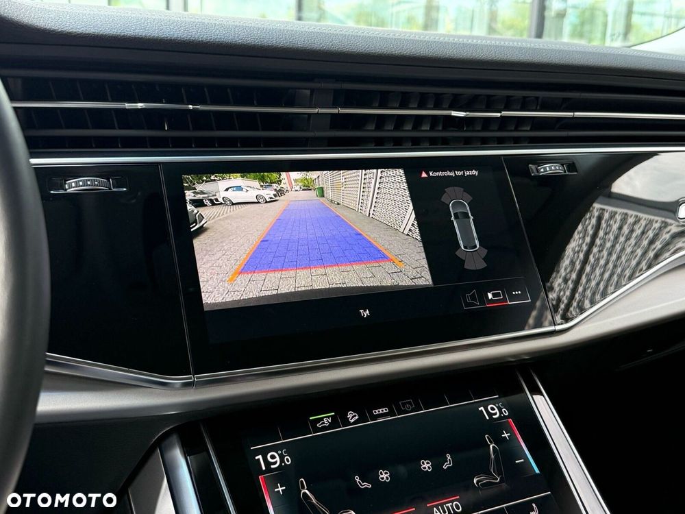 Audi Q8 - 34