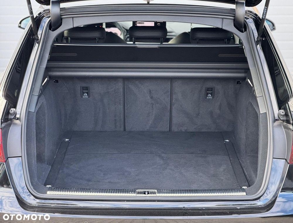 Audi A4 Avant - 31