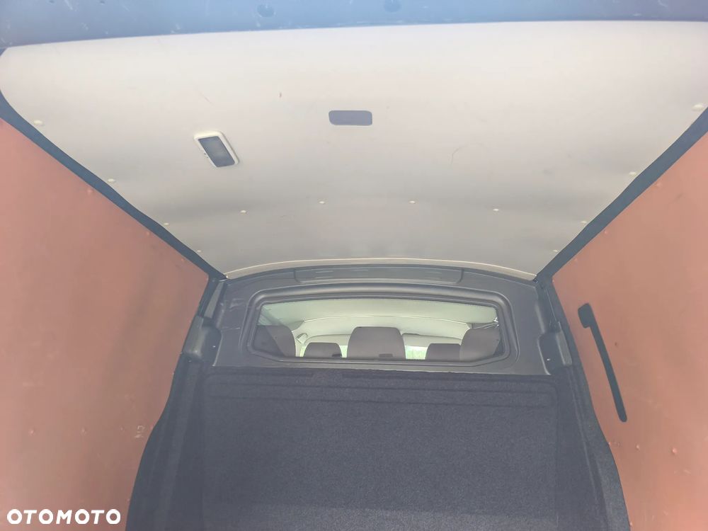 Volkswagen Transporter - 35