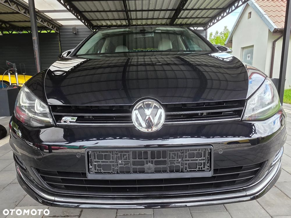 Volkswagen Golf - 37