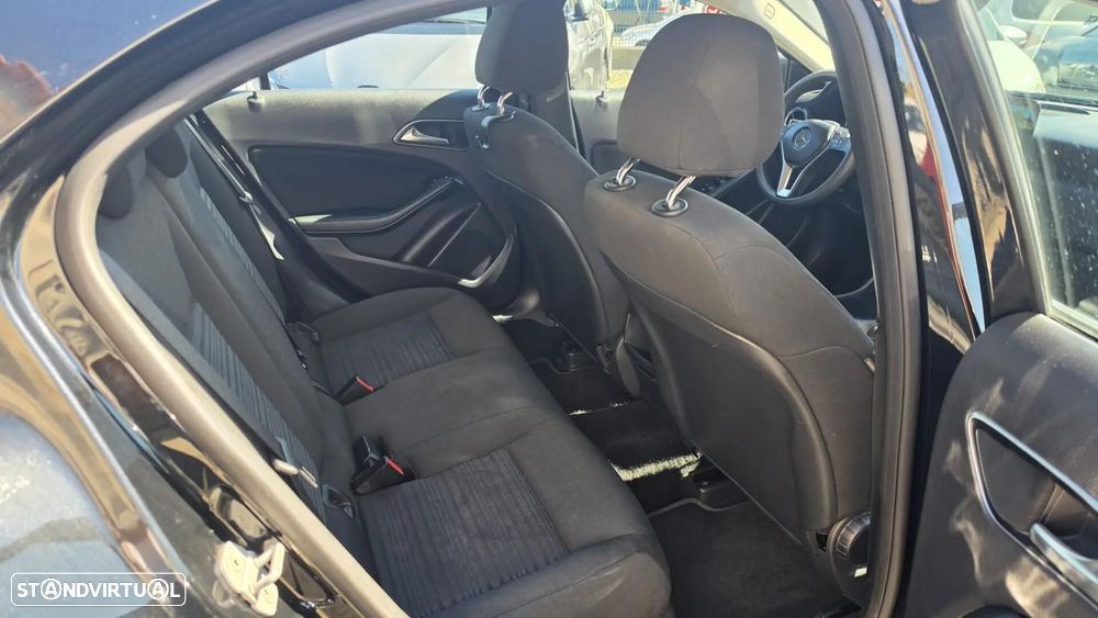 Mercedes-Benz A 180 CDi BlueEfficiency Aut. - 17