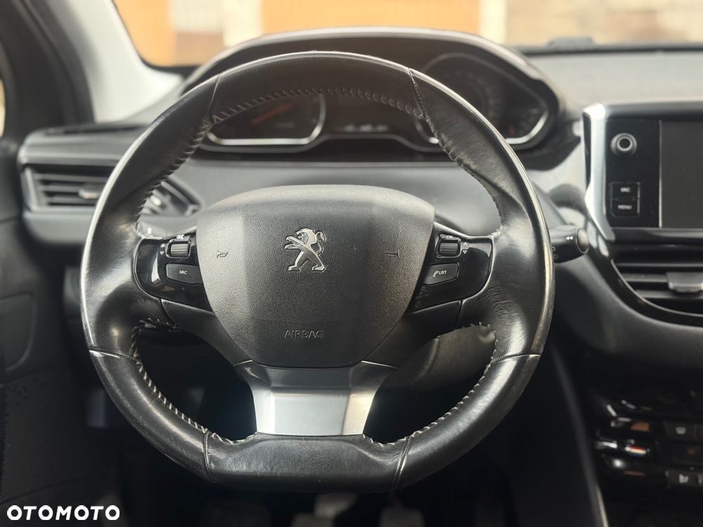 Peugeot 208 e-HDi FAP 92 Stop&Start Allure - 17