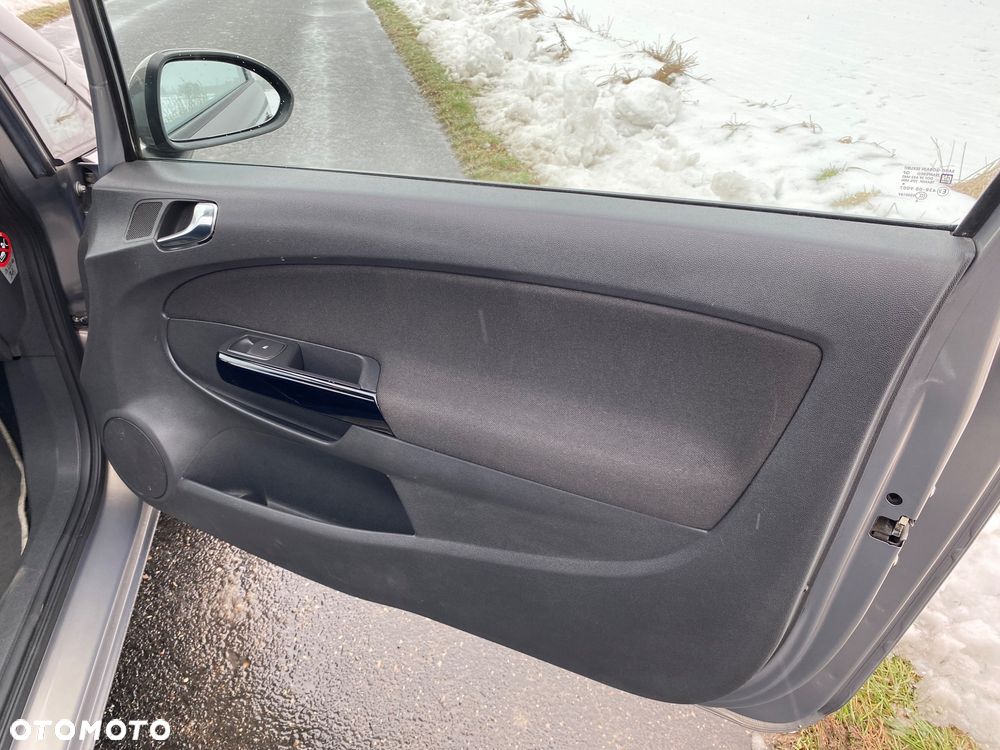 Opel Corsa 1.4 16V Energy - 12