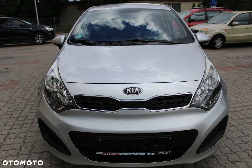 Kia Rio - 2