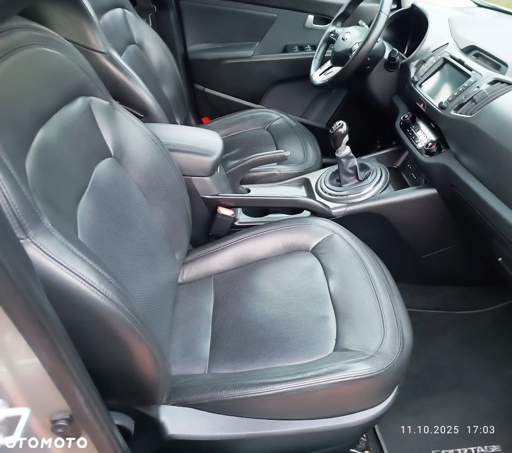 Kia Sportage 1.7 CRDI 2WD ISG Dream-Team Edition - 12