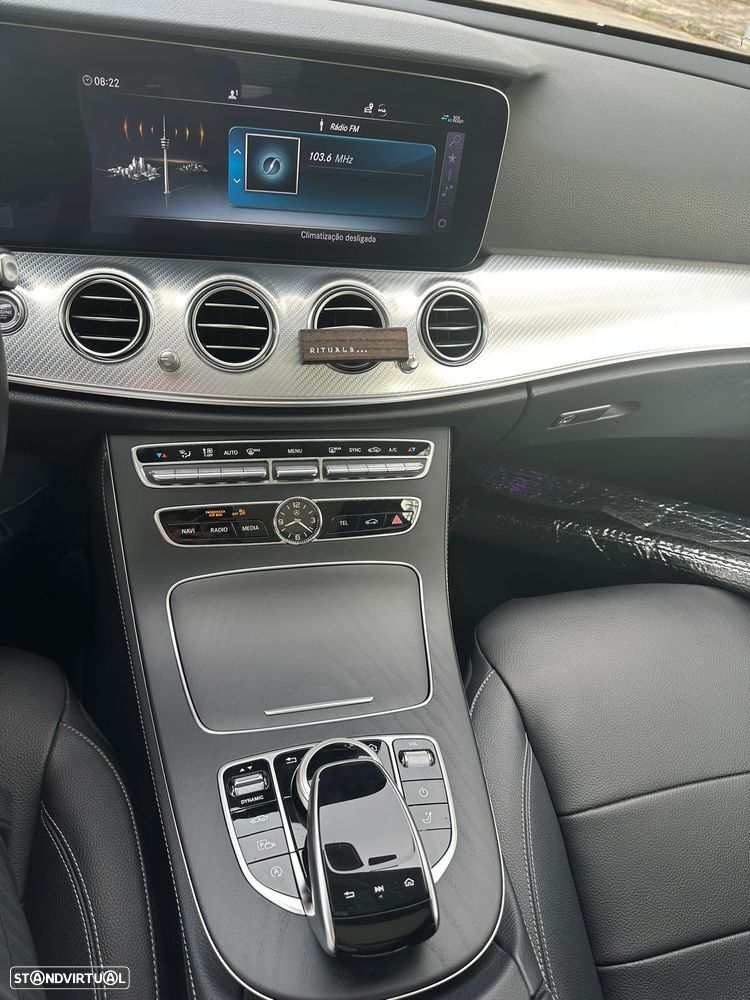 Mercedes-Benz E 200 Avantgarde Auto - 19