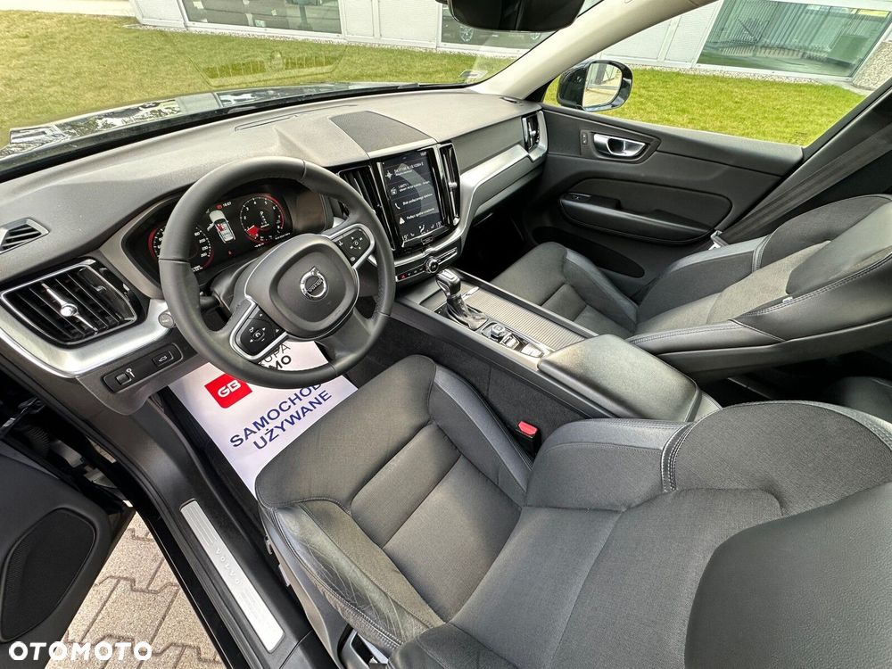 Volvo XC 60 T4 Momentum - 13