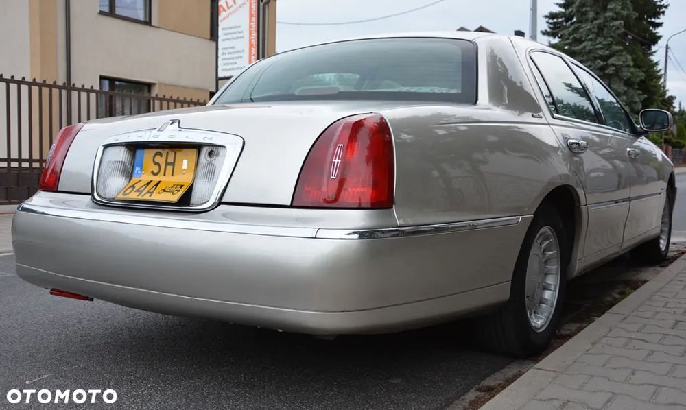 Lincoln Town Car 4.6 Executive - 10