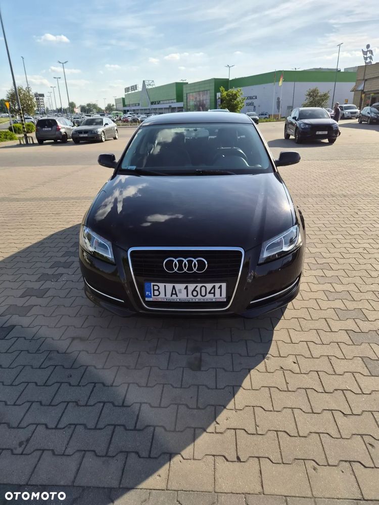 Audi A3 Sportback 1.2 TFSI Attraction - 2