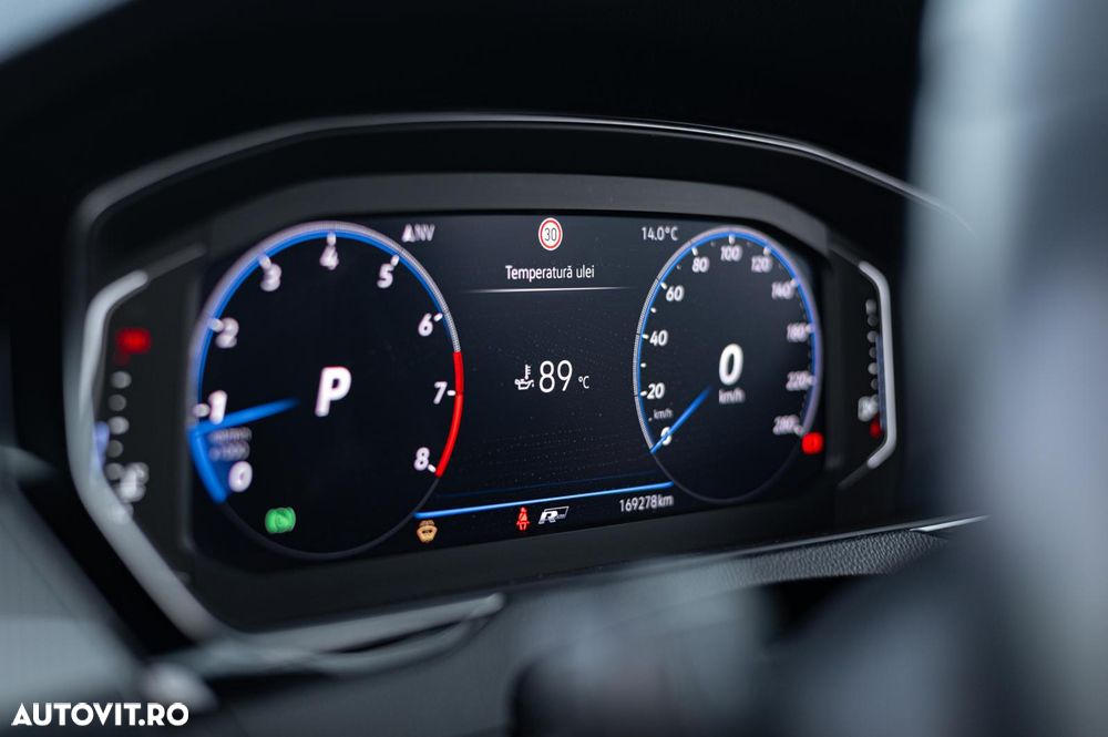 Volkswagen ARTEON 2.0 TSI DSG R-Line - 16