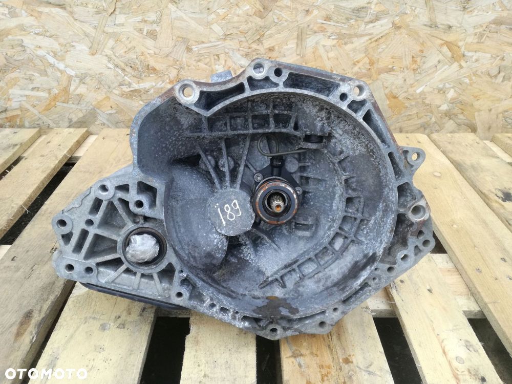 opel corsa d skrzynia biegów 2kw418 manualna 1.4 benzyna 101km 2012r - 1