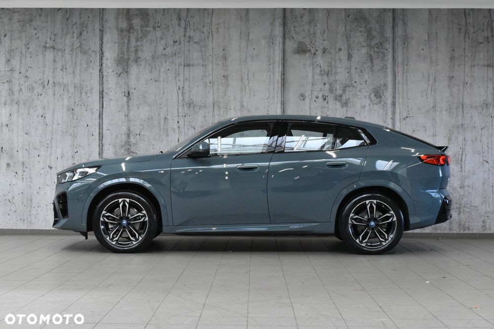 BMW iX2 - 4