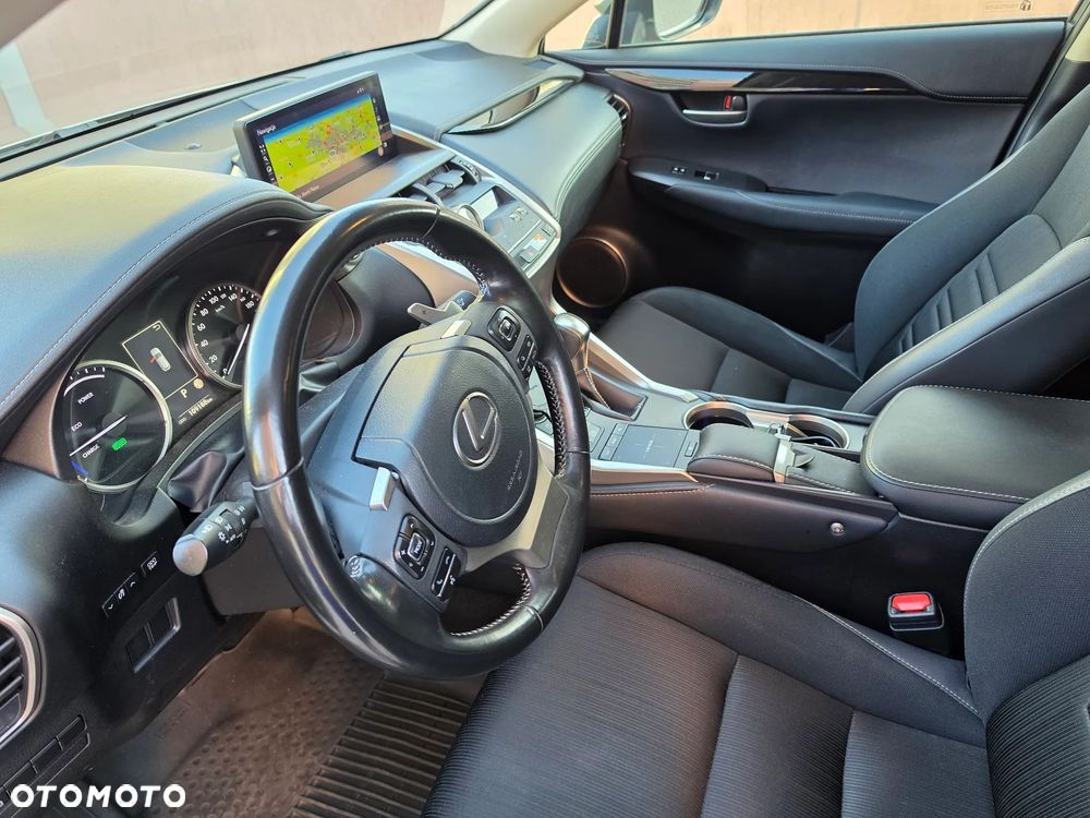 Lexus NX 300h Elegance AWD - 32