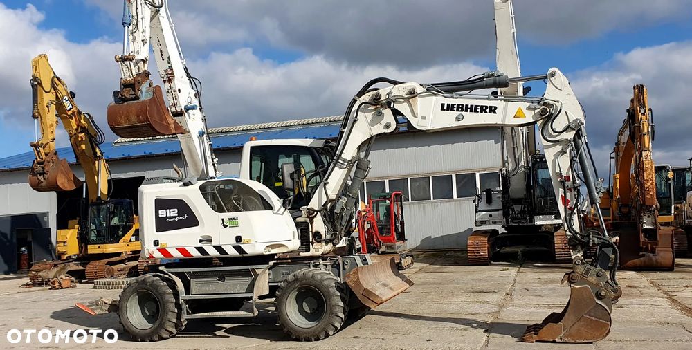 Liebherr A912 Compact - 5