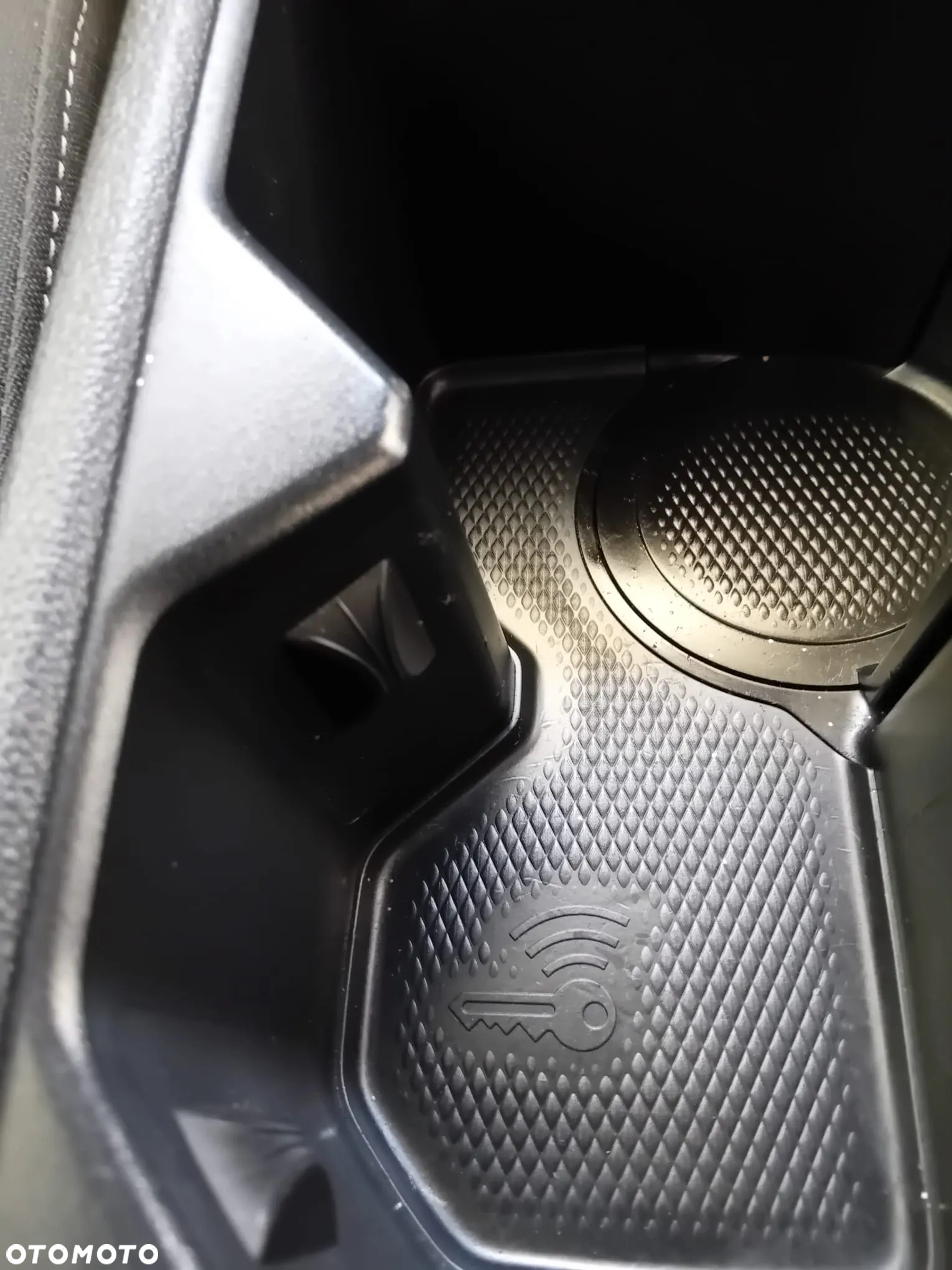 Volkswagen Golf 2.0 TDI SCR DSG Style - 23