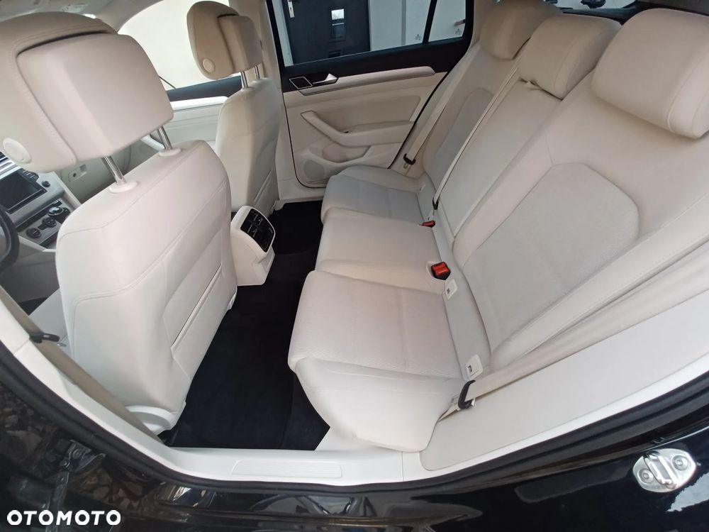 Volkswagen Passat 2.0 TDI BMT Comfortline - 6