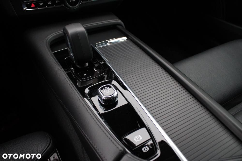 Volvo S90 - 22