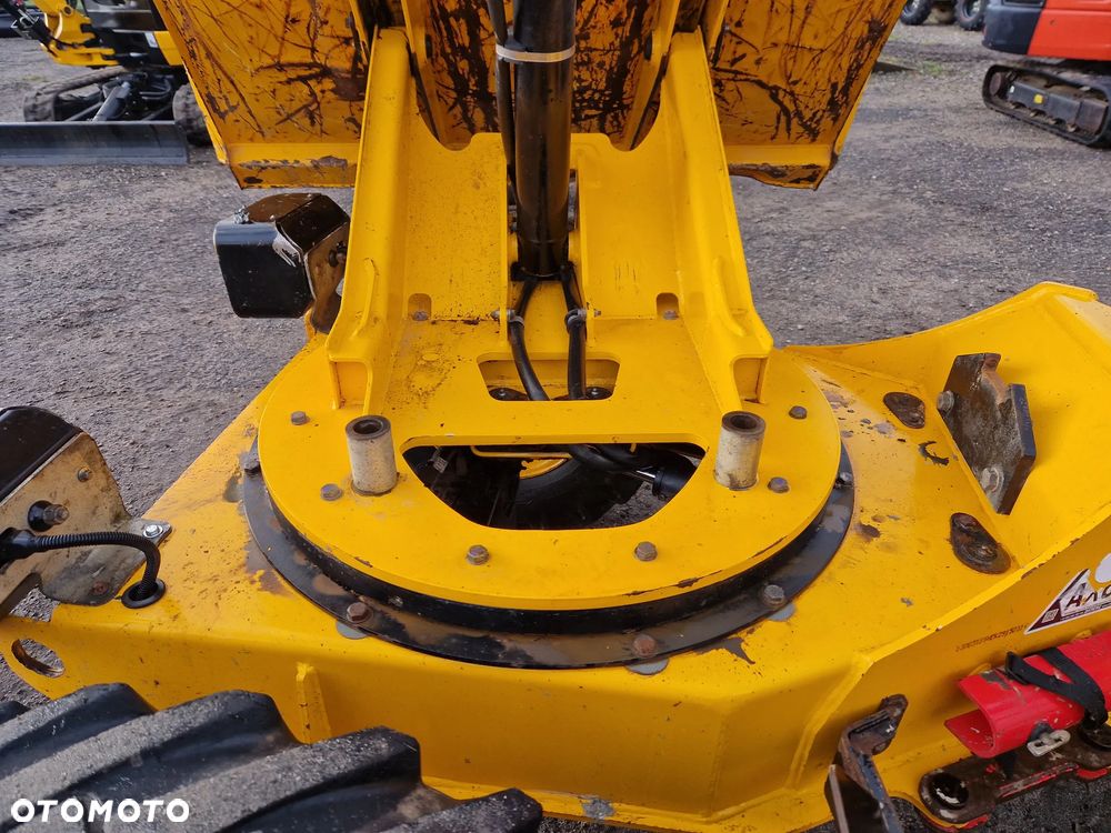 JCB 3 STH Thwites MACH 573 3 tony  6 ton 1 tona  5 ton  Benford - 17