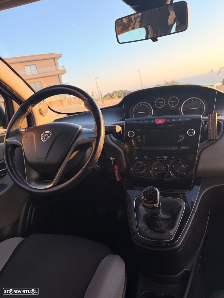 Lancia Ypsilon 1.2 S&S Urban - 5