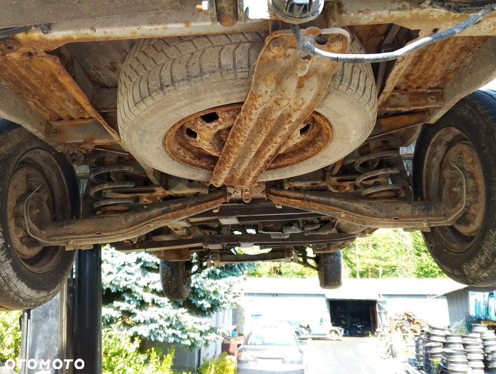Volkswagen Transporter T4 (90-96r.) 2.4 D 77KM. Silnik AUY Skrzynia EHH lakier R-902 R902 T7 . Cały na części. GWARANCJA !!! Przód Tył Zestaw Komplet Drzwi Klapa Zderzak Błotnik Maska Grill Atrapa Szyba Pas Lampa Lusterko Boczki Fotel Kanapa Kokpit Deska Rozdzielcza Przełącznik Włącznik Sterownik Przewody Wiązka Instalacja Moduł Komputer Czujnik Listwa Pompa Alternator Wtryski Głowica Rozrusznik Kompresor Sprzęgło Dwumas Silnik Skrzynia ABS Klimatyzacji Paliwa Wspomagania Kolektor Turbina Przepustnica Zawór Chłodnica Koło Hak Belka Sanki Zawieszenie Mcpherson Półoś Amortyzator Wydech Tłumik Zacisk Most - 13