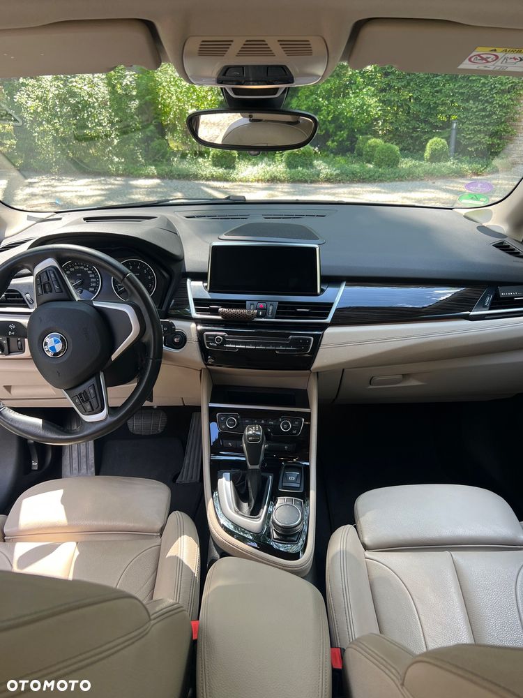 BMW Seria 2 225i xDrive Luxury Line - 7