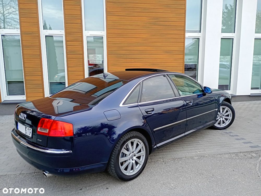 Audi A8 4.2 Quattro - 17