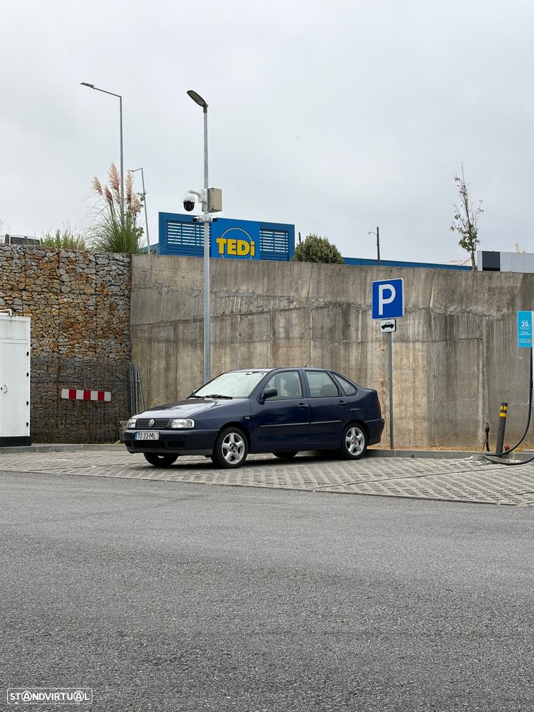 VW Polo - 4