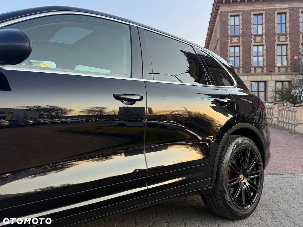 Porsche Cayenne - 14