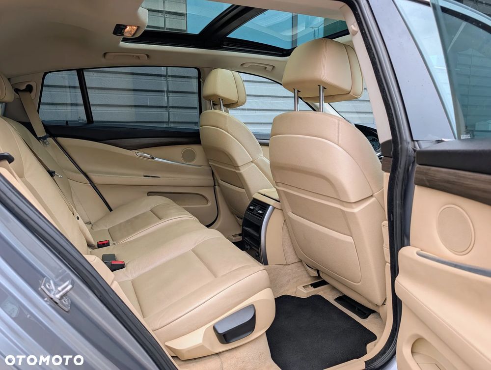 BMW 5GT 530d - 15