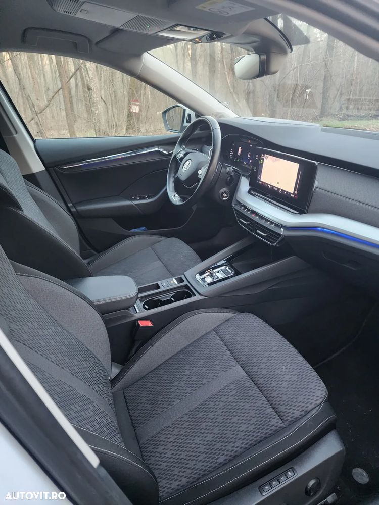 Skoda Octavia 2.0 TDI STYLE DSG - 11