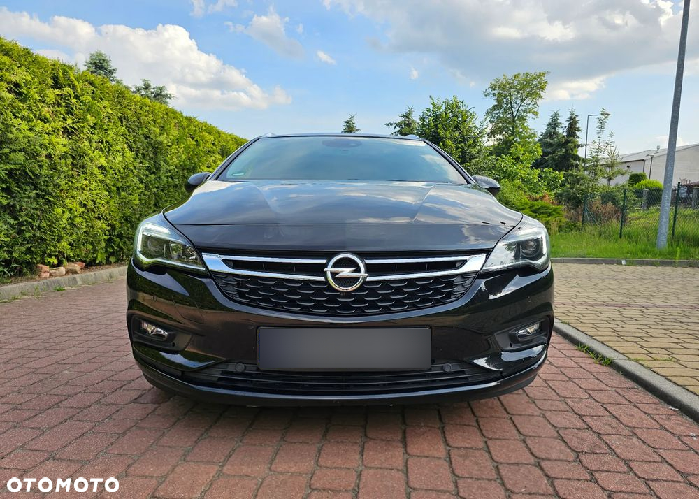 Opel Astra 1.6 D (CDTI) Start/Stop Sports Tourer Edition - 2