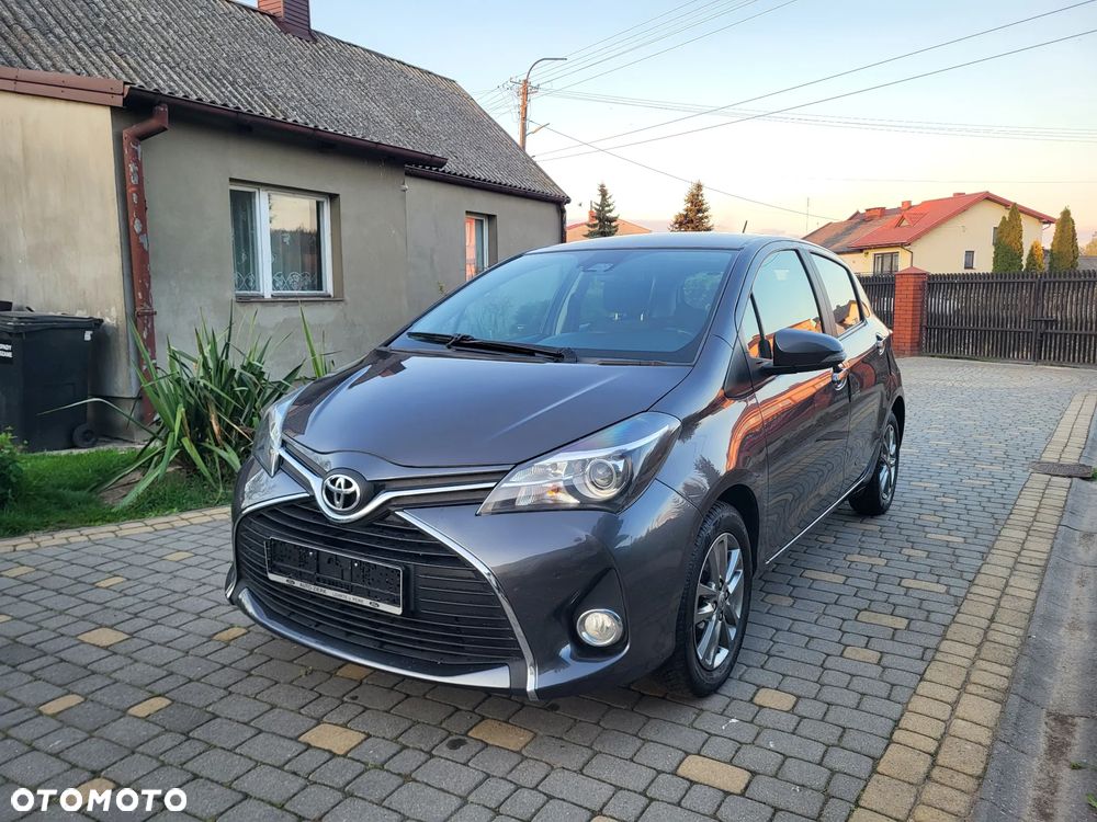 Toyota Yaris 1.33 Premium - 2
