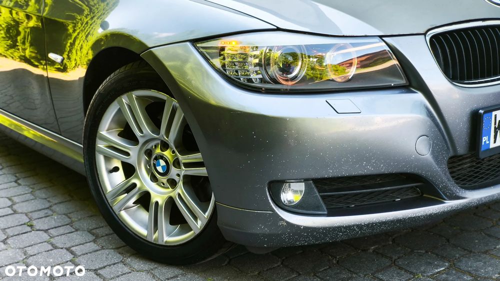 BMW Seria 3 320d DPF - 8