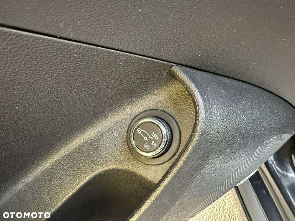 Opel Insignia - 19