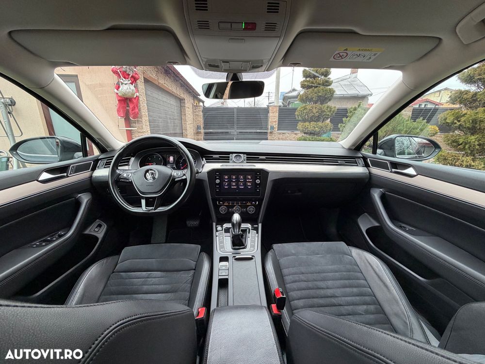 Volkswagen Passat Variant 2.0 TDI DSG 4Motion Highline - 23