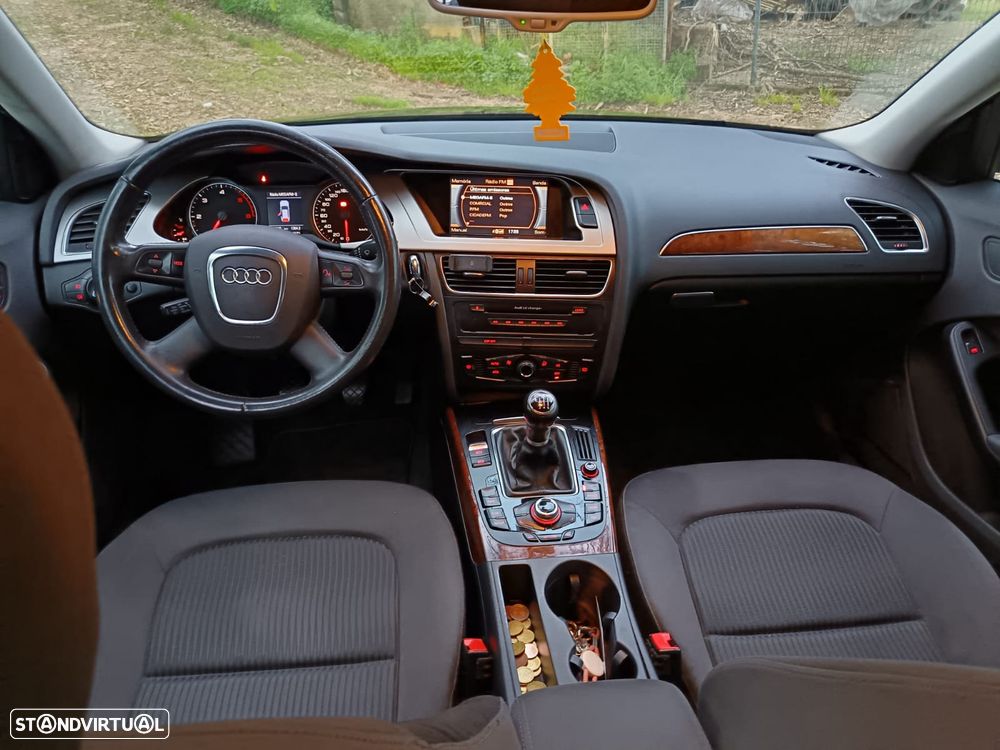 Audi A4 Avant 2.0 TDI - 8