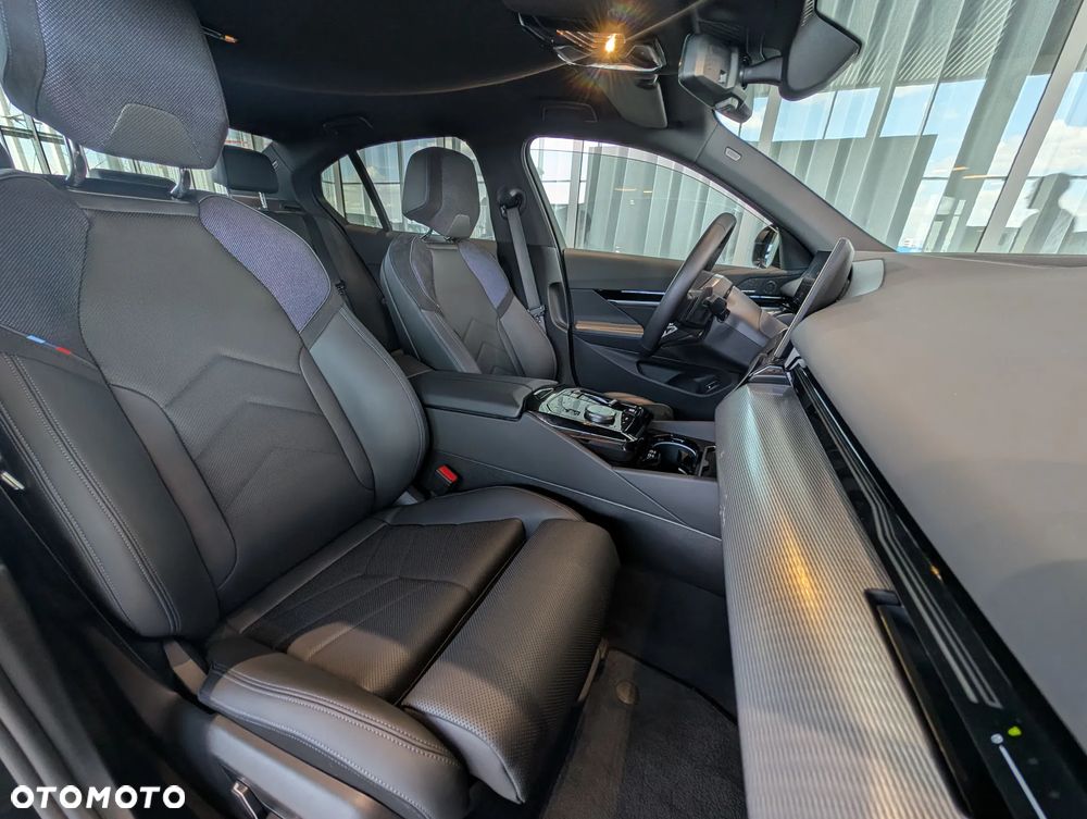 BMW Seria 5 520d mHEV - 16