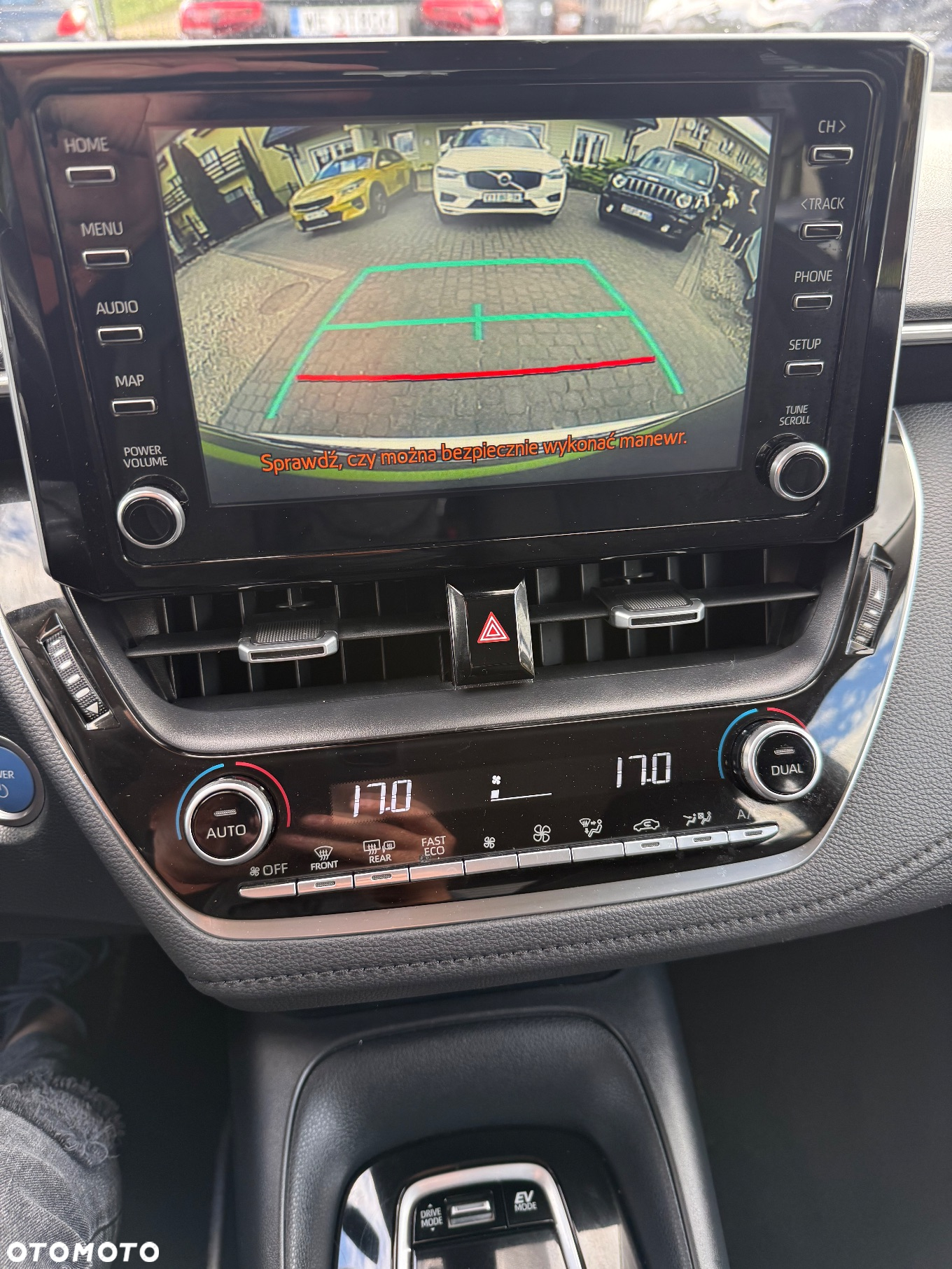 Toyota Corolla 1.8 Hybrid Comfort - 11