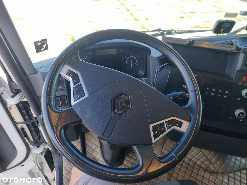 Renault Gama T - 15