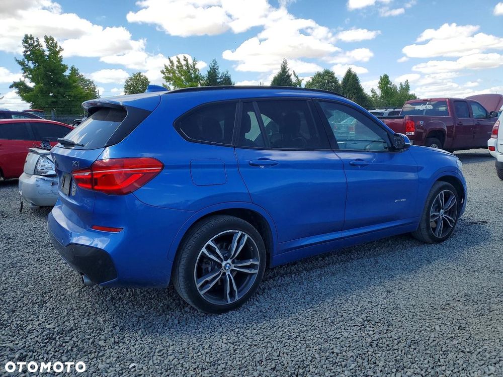 BMW X1 xDrive25i M Sport - 5