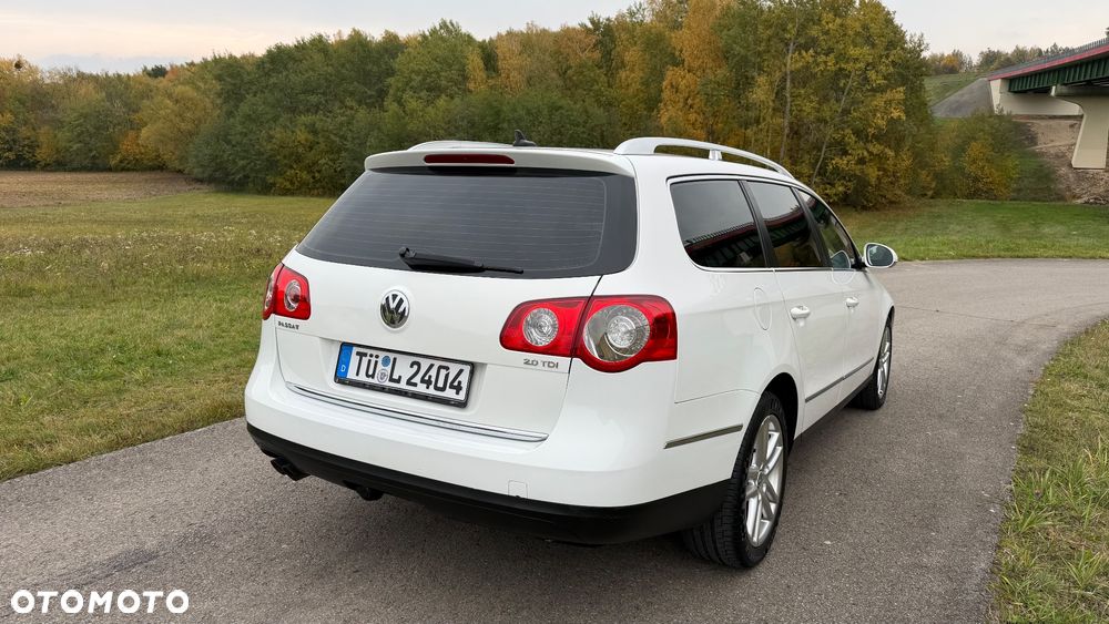 Volkswagen Passat - 31