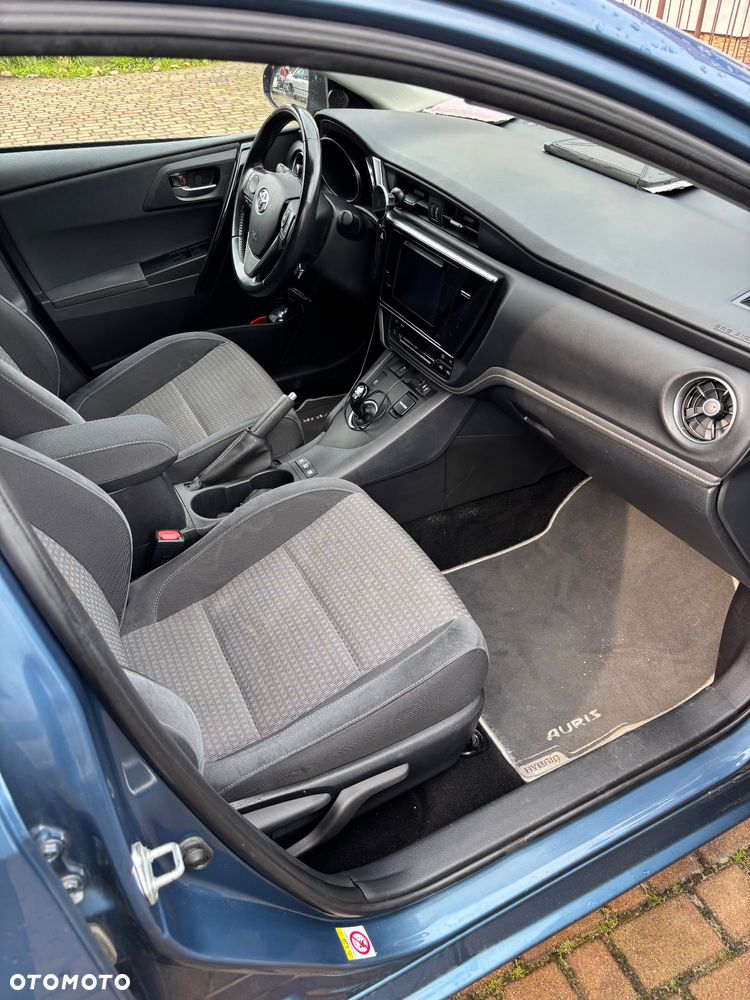 Toyota Auris - 8