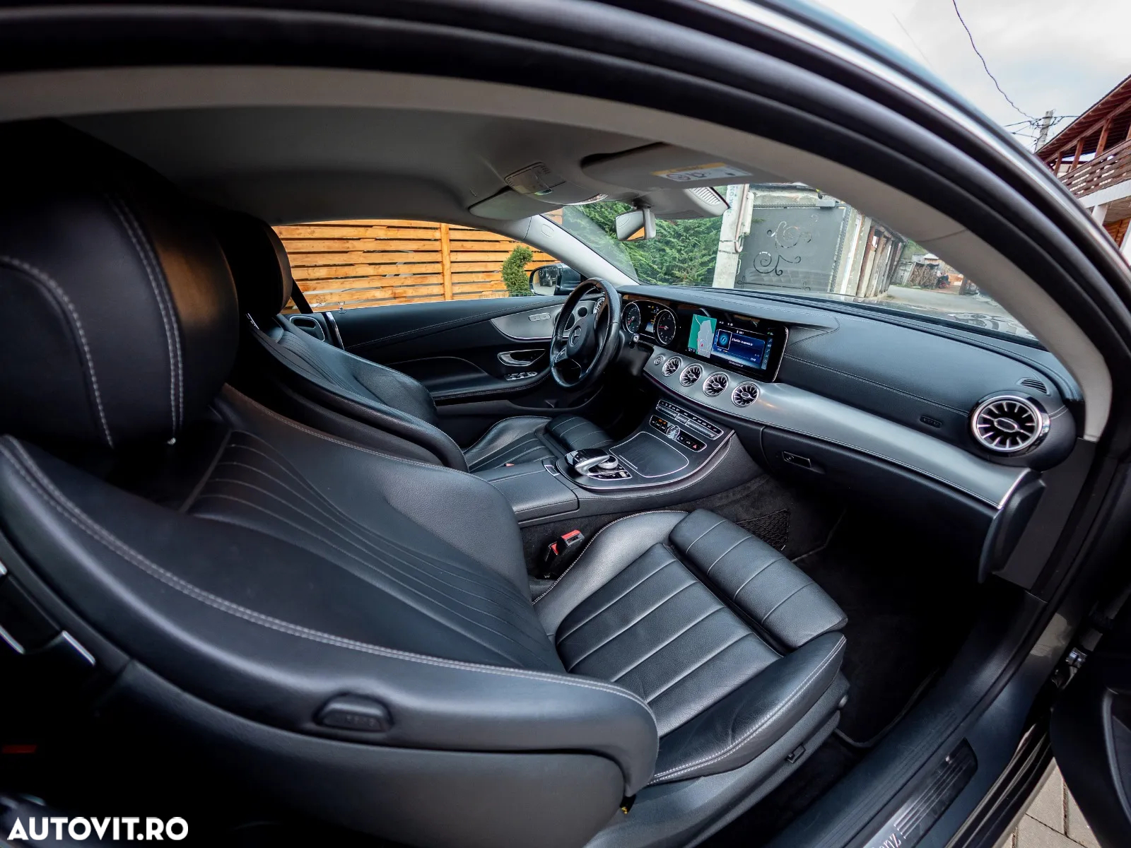 Mercedes-Benz E 220 d 4Matic Coupe 9G-TRONIC Avantgarde - 8