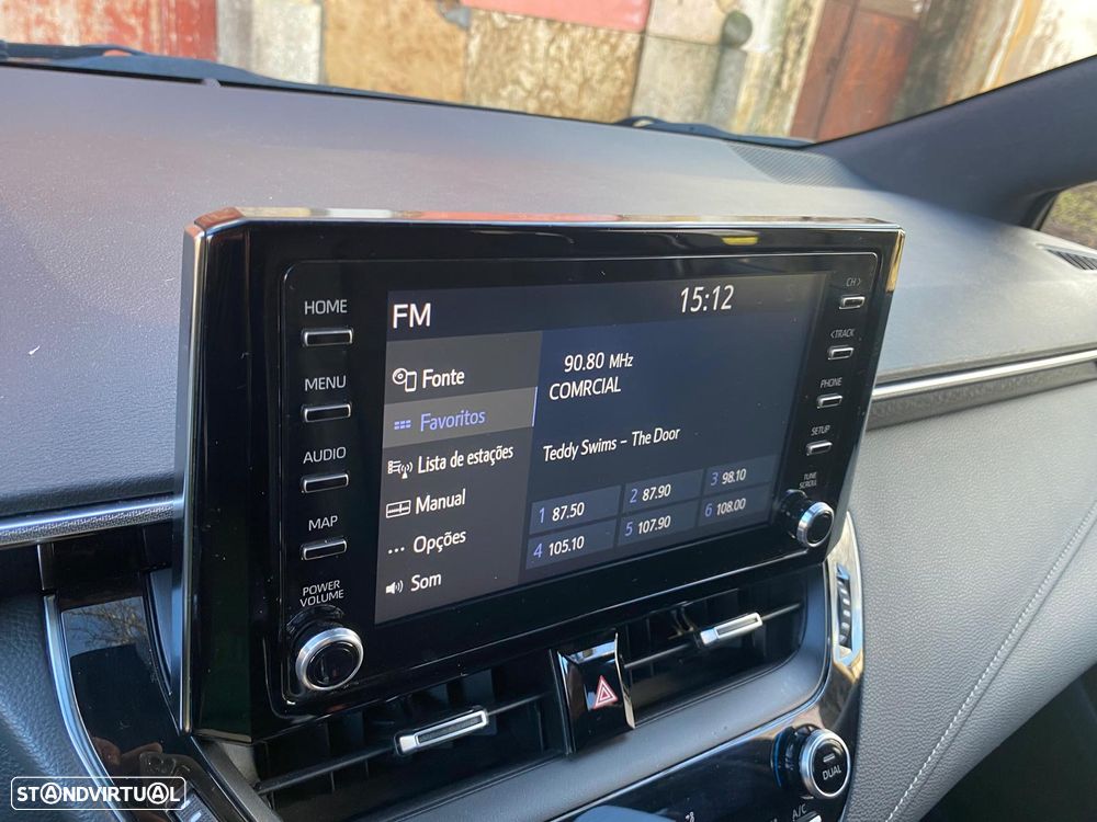 Toyota Corolla Touring Sports 1.8 Hybrid Comfort+P.Sport - 29