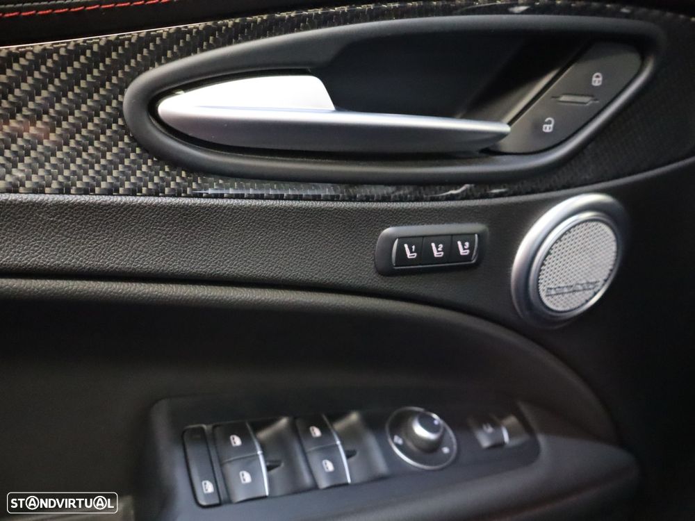 Alfa Romeo Stelvio 2.9 T Quadrifoglio AT8 Q4 - 12